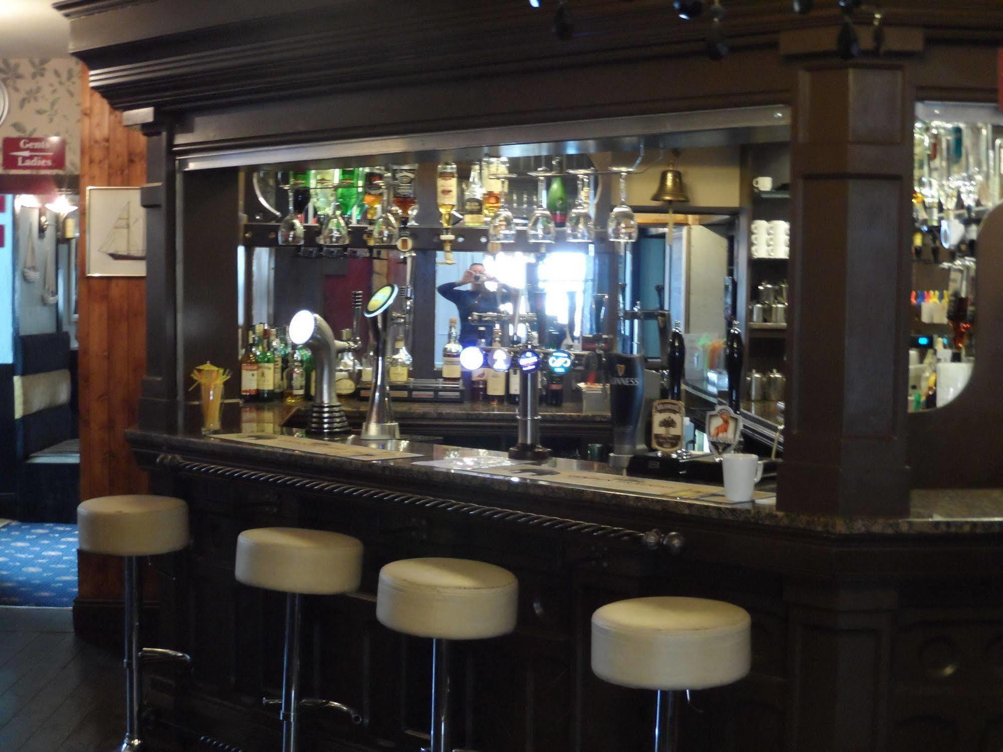 Schooner Hotel Alnmouth Buitenkant foto